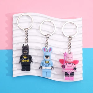 Llavero Colgante Bolso Coche Batman Hada Rosa Pequeño Regalo Anime Llavero DE - Imagen 1 de 7