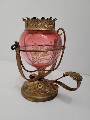 Lampe à huile bougeoir à main cristal gravé articulé religieux église Baccarat ? - Photo 1/4