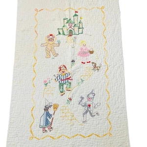 Vintage Wizard Of Oz Quilted Baby Blanket Cross Stictch Embroidered - Picture 1 of 9