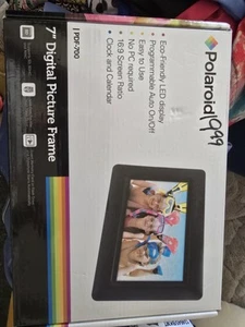 Polaroid CPA-00711S 7" Digital Picture Frame - Picture 1 of 3