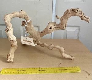 RAMA DE MADERA DE UVA ARENADA - Aprox. Tamaño: 14"x14"x12" (35cm x 35cm x 30cm) - Imagen 1 de 3