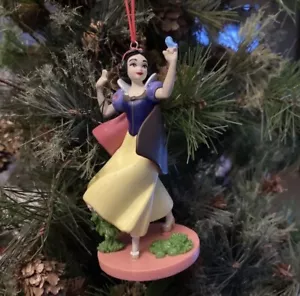 Disney Snow White Christmas Ornament - Picture 1 of 2