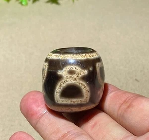 Big Size Himalayan Nepal Tibet  Agate Dzi The god of wealth Bead - Picture 1 of 12