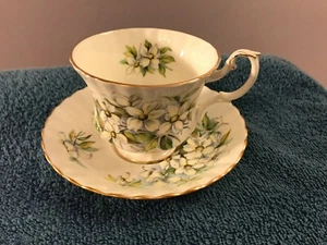 Royal Albert England Teetasse & Untertasse Pacific Dogwood MAX4909 - Bild 1 von 8
