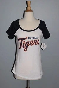 NEW Ladies DETROIT TIGERS T-Shirt Womens Sizes M or L Sparkle Baseball Tee - Picture 1 of 3