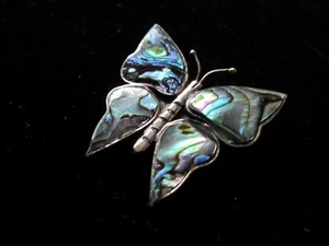 BEAUTIFUL VINTAGE ALPACA ABALONE SHELL MEXICAN BUTTERFLY BROOCH - Picture 1 of 5