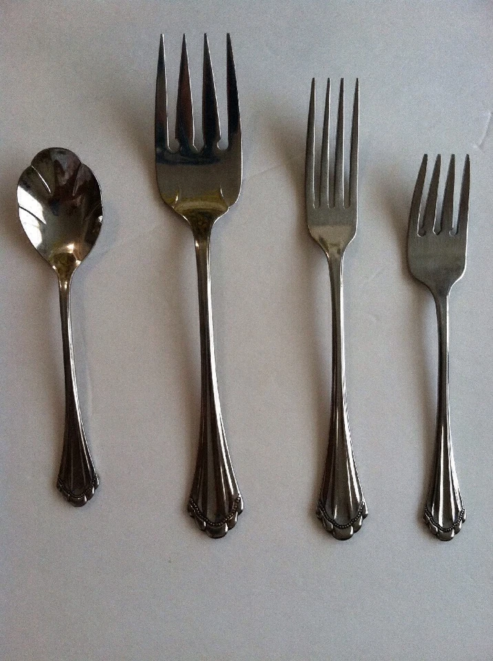 Community Stainless LOT Silverware Spoon Serving Fork Dinner Fork Salad Dessert - Image 1 of 1