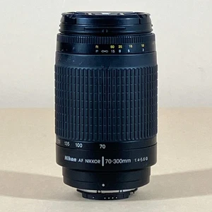 Nikon AF Nikkor 70-300 mm f/4-5.6G - Foto 1 di 4