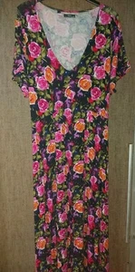 Wunderschönes Damen Sommerkleid Gr 52/54 Länger Neuwertig Schwarz/Beblümt, Bpc - Bild 1 von 9