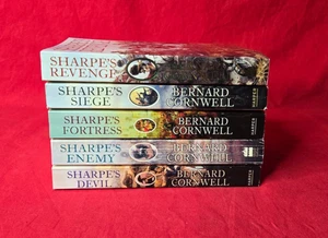Lot Of 5 Paperback Books By Bernard Cornwell - Picture 1 of 3