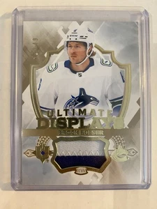 2023-24 UD Ultimate Collection Displays Gold Patch Brock Boeser Vancouver #UD-BO - Bild 1 von 2