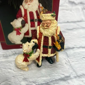 Vintage Carlton Cards Babbo Natale's Holiday Best Christmas Ornament #104 (serie) Orso - Foto 1 di 3
