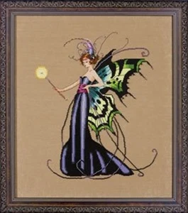 August Peridot Fairy MD122 by Mirabilia cross stitch pattern - Imagen 1 de 1