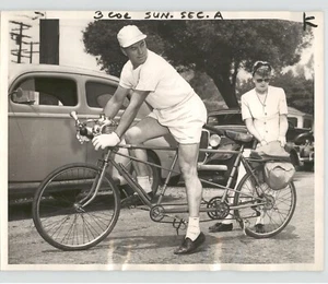 Former BICYCLE Champion HANNA OHRT On Double Bike VINTAGE 1949 Press Photo - Picture 1 of 2