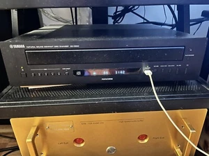Yamaha CD-C600 CD Player Changer - Tested - Excellent Condition - Picture 1 of 3