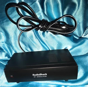 Radio Shack RF Modulator 15-1244 AV to Channel 3/4 Output 75/1K Ohm Switchable - Picture 1 of 4