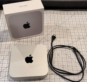 Apple Mac Mini 2023 M2 8-Core CPU - 10-Core GPU - 8GB RAM - 256GB SSD - Usato - Foto 1 di 9