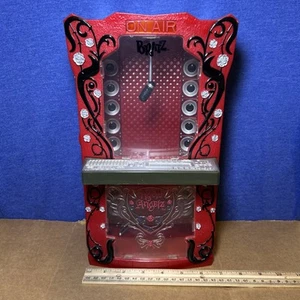 Vintage Bratz Rock Angelz Original MGA Entertainment 2001 Doll Recording Studio - Bild 1 von 12