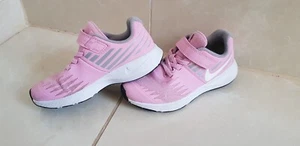 Nike Schuhe Gr.29,5 Sneaker Laufschuhe Mädchen Rosa - Bild 1 von 7