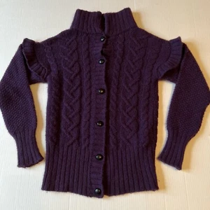 Sahaja Luxus Gr. S Strickjacke Pullover 100 % Kaschmir weich lila Rüschen dick gebraucht, in einwandfreiem Zustand - Bild 1 von 10