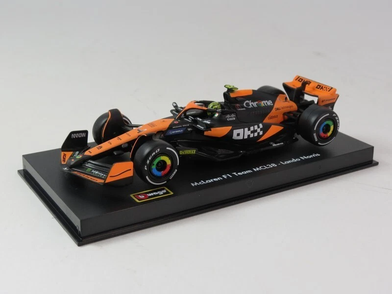 1 43 BURAGO Mclaren F1 Mcl38 #4 2024 Lando Norris Pilot & Showcase BU38215-N