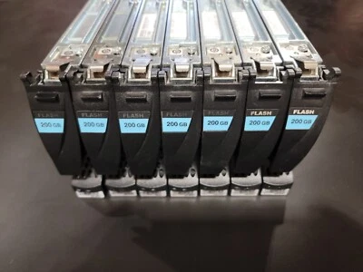 EMC 200GB SSD V3-VS6F-200 6Gbp/s 3.5" SAS Solid State Drive with Tray 005049185 - Image 1 of 4