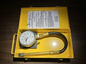 Conjunto de medidor de presión de aire Milton Industries 400 PSIG M8348 6685-00-816-4146 - Imagen 1 de 11