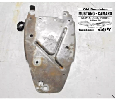 Soporte de montaje del módulo de control del sensor de amortiguador de impacto Camaro 1998-2002 Foto 1 de 4