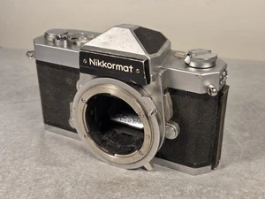 Cámara fotográfica Nikon Nikkormat FT 35 mm SLR cuerpo solo cromo negro - obturador funciona - Imagen 1 de 13