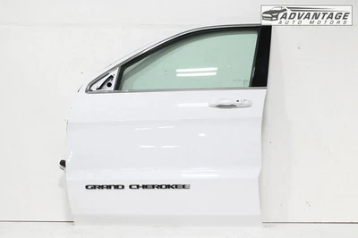 2011-2021 JEEP GRAND CHEROKEE FRONT LEFT DRIVER SIDE DOOR PANEL BRIGHT WHITE OEM - Image 1 of 4