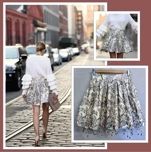 Zimmermann Adorn Falda Atada 0 Botánica Seda Lana Mini Estampado Floral Gris Marfil - Imagen 1 de 23