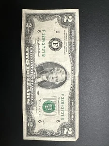 1995 Series Two Dollar Bill With 1 triple Digits - Picture 1 of 3