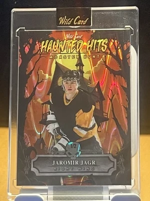 🔥Jaromir Jagr🔥 1/2 Wild Card Haunted Hits Lava Penguins - Image 1 of 2
