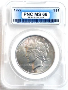 1922 US Mint Peace Silver Dollar - Picture 1 of 5