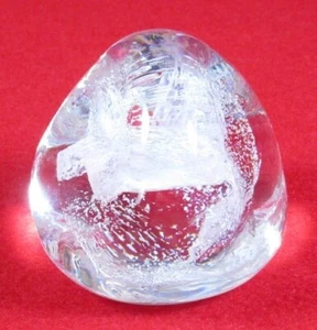 Caithness Crystal Rounded Pebble Pyramid Shape Art Glass Paperweight - Picture 1 of 9