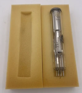 Tubo de cámara de TV Vidicon - RCA GE 8507A - en caja - Imagen 1 de 10