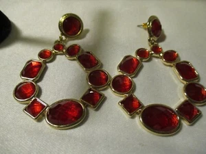 AVON "Pop of Red Statement Earrings" Goldtone w/ Faceted Faux Stones 2 1/2" L  - Picture 1 of 8