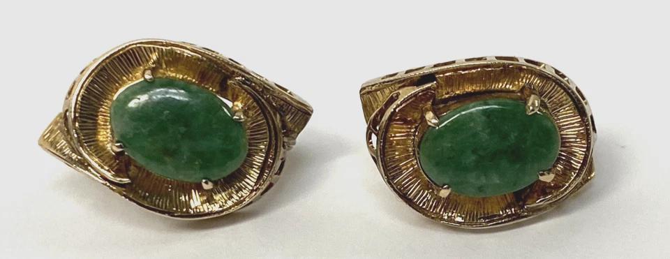 Hermosos pendientes vintage de clip de jadeíta de oro amarillo de 10k de 4,8 gramos Foto 1 de 1