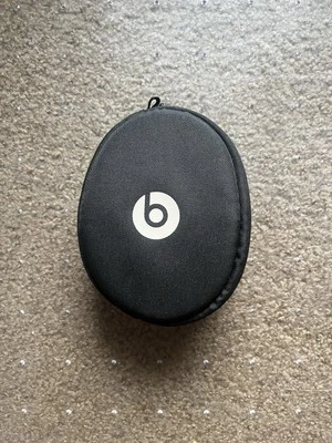 Beats Headphones Padded Water Resistant Fabric Travel Case - Image 1 of 4