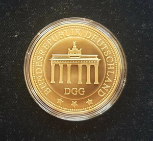 MDS DEUTSCHLAND MEDAILLE "BRANDENBURGER TOR", VERGOLDET - Bild 1 von 2