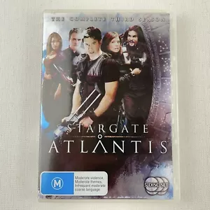 Stargate Atlantis Complete Third Season Series 3 (2006) 5 DVD Set VGC Free Aus P - Foto 1 di 14