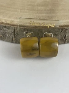 Vintage New Old Stock Bakelite Pierced Earrings Hoops Yellow Caramel Wide Tested - Picture 1 of 4
