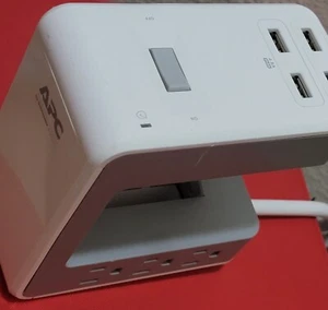 American Power Conversion APC Essential 6 Outlet Desk Clip Surge PE6U4W - Imagen 1 de 1
