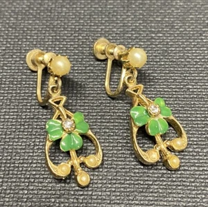 Vintage Shamrock Pearl Enamel Flower screwback earrings - Picture 1 of 5