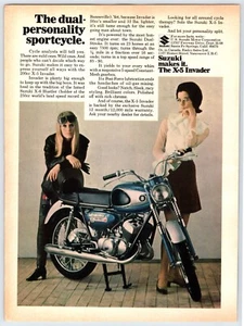 Pubblicità rivista 8" X 11" 1968 GIOVANI DONNE SUZUKI X-5 MOTO anni 60 HTR-2 - Foto 1 di 1