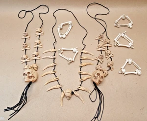 Set Halloween Kunststoff Schmuck Totenkopf & Zähne Halsketten Totenkopf & Knochen Halskette & - Bild 1 von 10