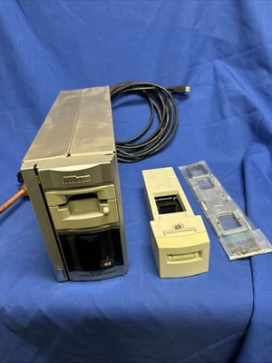 Nikon Super Coolscan 4000 ED scanner per pellicole e FH-3 e SR-20 - Immagine 1 di 4