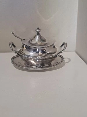 REED & BARTON SILVER SOLDERED 406 1P GRAVY OR SAUCE COVERED BOWL  - Image 1 of 4