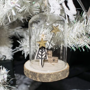 TRIXES Wooden Christmas Decoration Glass Dome with Gift Box, Tree and Star Scene - Picture 1 of 3