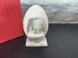 Miniature Nativity Scene Egg White Huamanga Hand Carved Stone - Picture 1 of 7